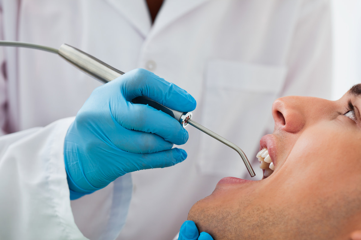 Parodontologija i Oralna medicina Krvarenje zuba i desni